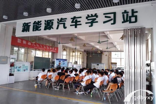 广州白云工商高级技工学校评价差吗？毕业校友对母校评价高吗？插图2