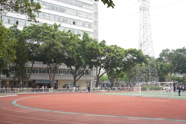 六安外国语学校生活老师的待遇（六安外国语学校生活老师的待遇怎么样）插图
