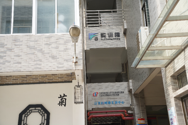 十堰职业技术学院的简单介绍插图