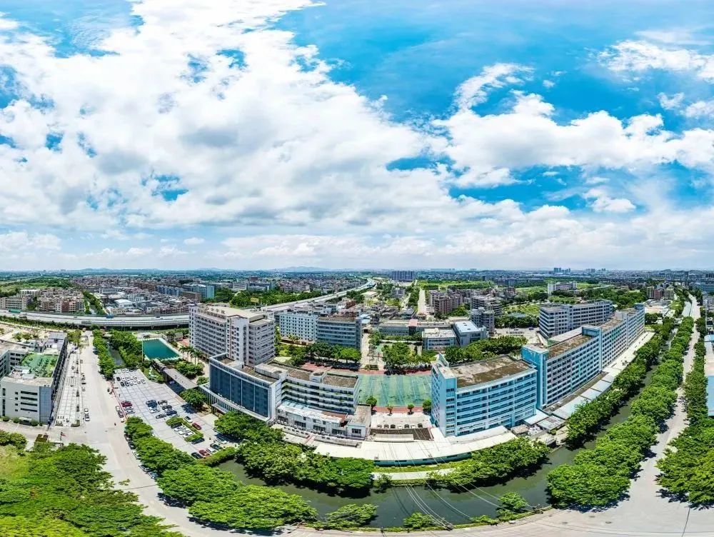 报读白云工商技师学院，你关心的问题答案都在这里！插图1