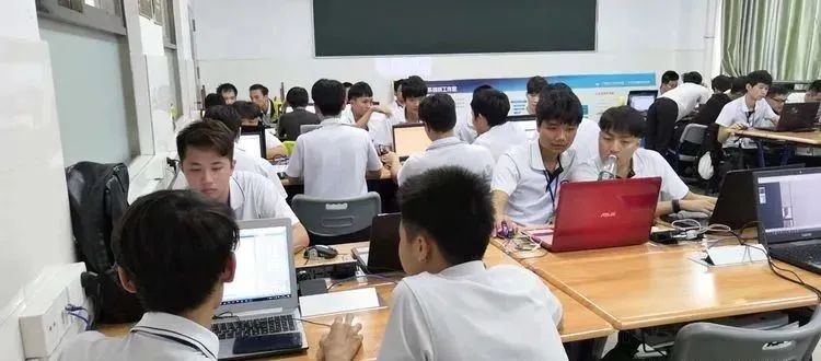 2022年计算机程序设计与大数据专业招生简章插图13