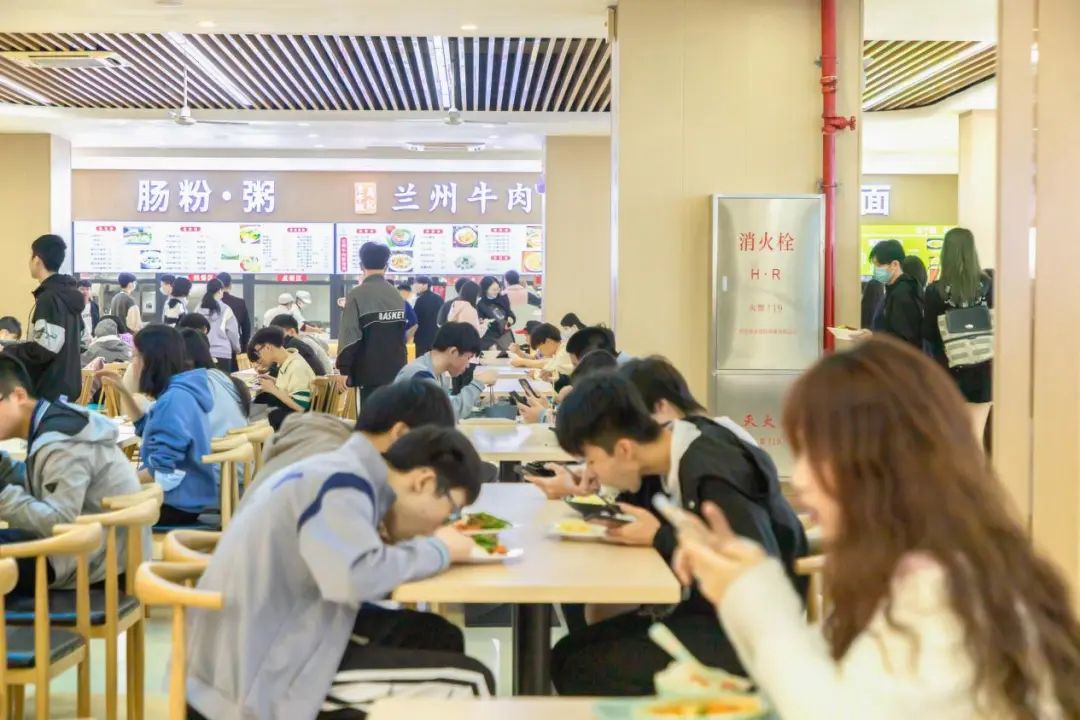 在白云工商技师，踏上“狂飙”美食之旅！插图20