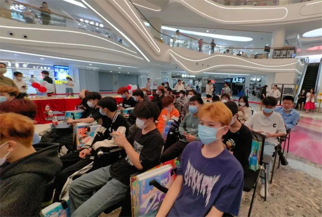 绝！我校徐成东大师设计作品惊艳广东美妆艺术节插图1